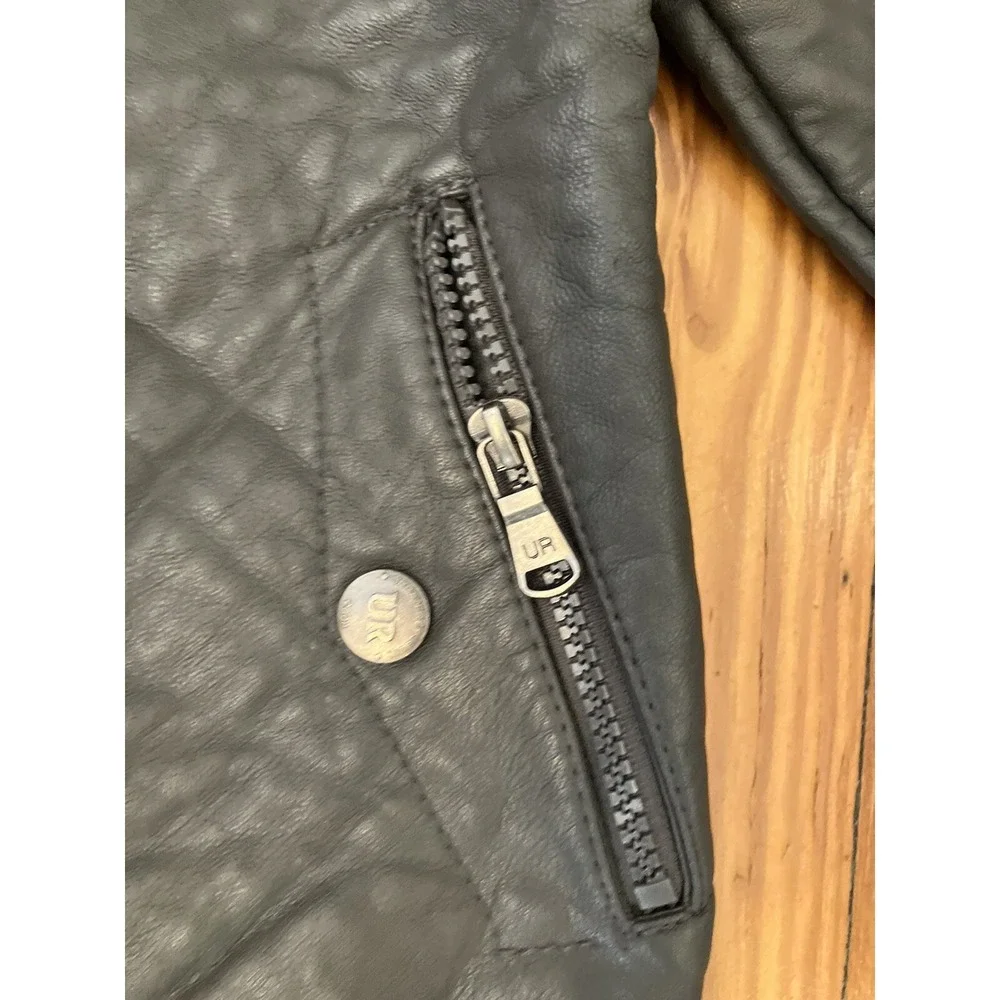 Urban outfitters boys Sz 7 bomber jacket‎ Coat Black Full Zip